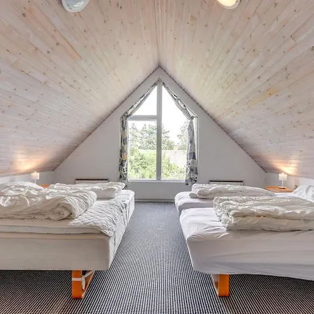 Hébergement de vacances Tabithe - 2-2km From The Sea By Interhome Henne Strand